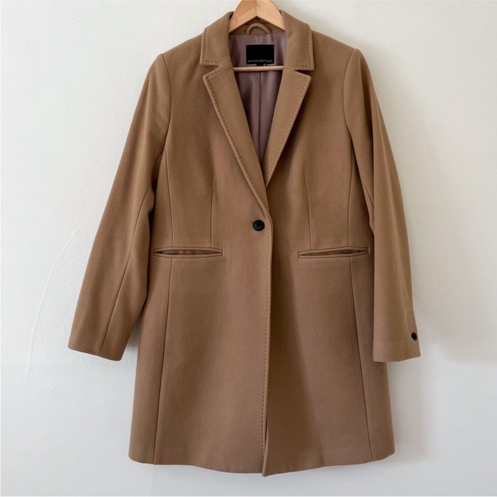 Banana Republic Women's Mario Bellucci Italian Wool Camel Trench Coat